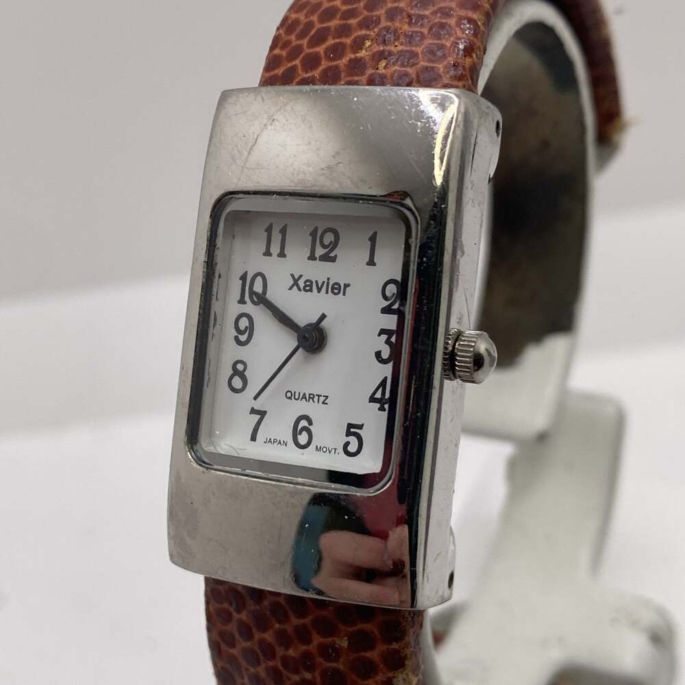 Vintage Womens Silver Tone Quartz Fashion Watch Works New Battery